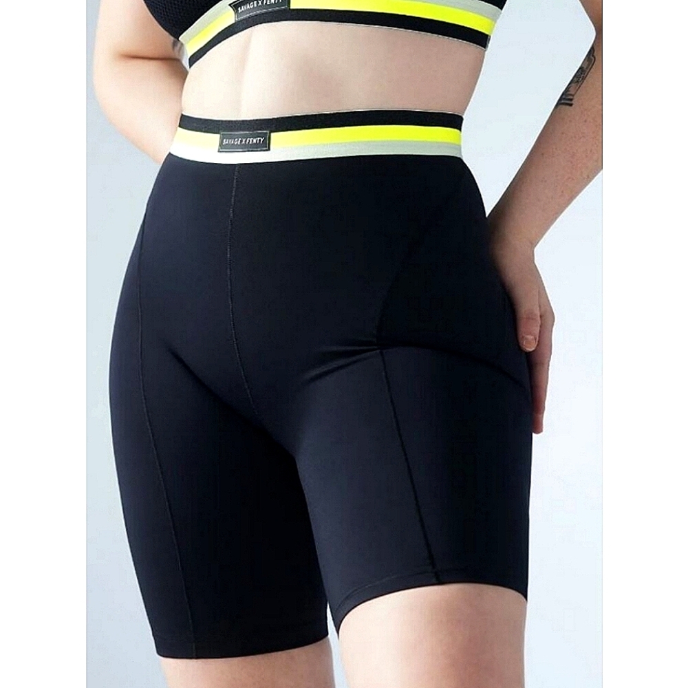 New Savage x Fenty by RhiannaFast Lane High-Waist Bike Short Size Medium